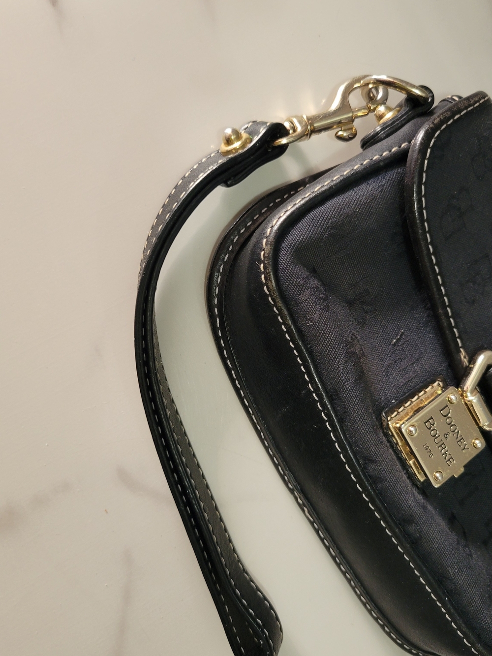 Dooney & Bourke Black Wristlet Clutch - Picture 5 of 11